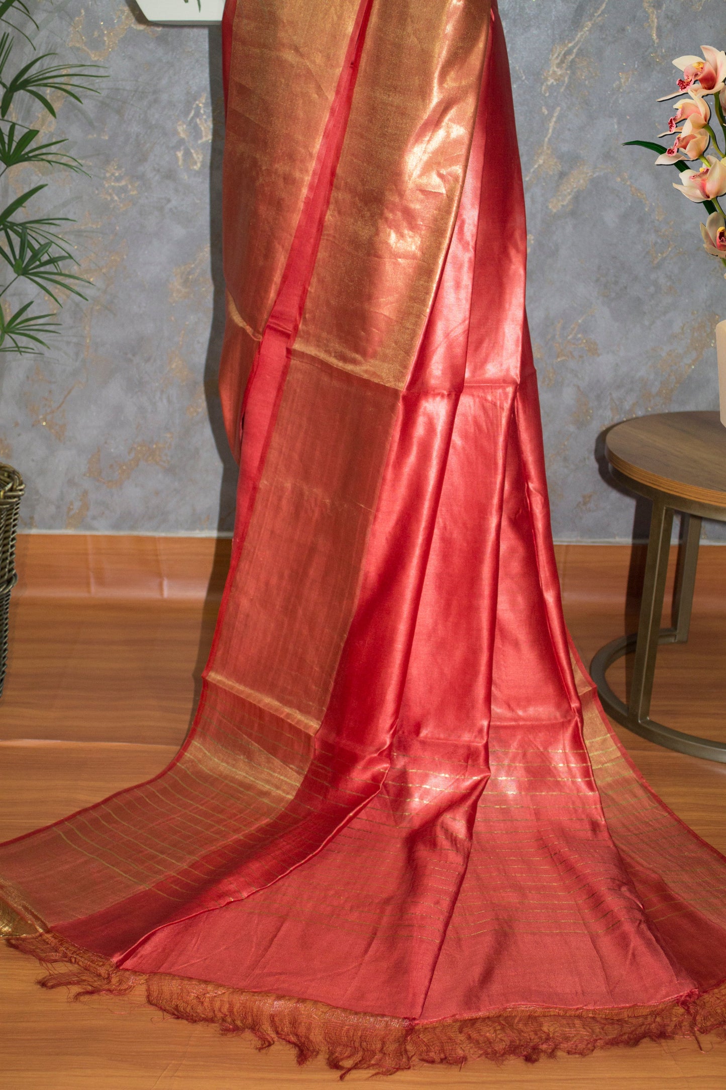 Munga Tussar Kauśeya (कौशेय) Zari border Avante Meraki