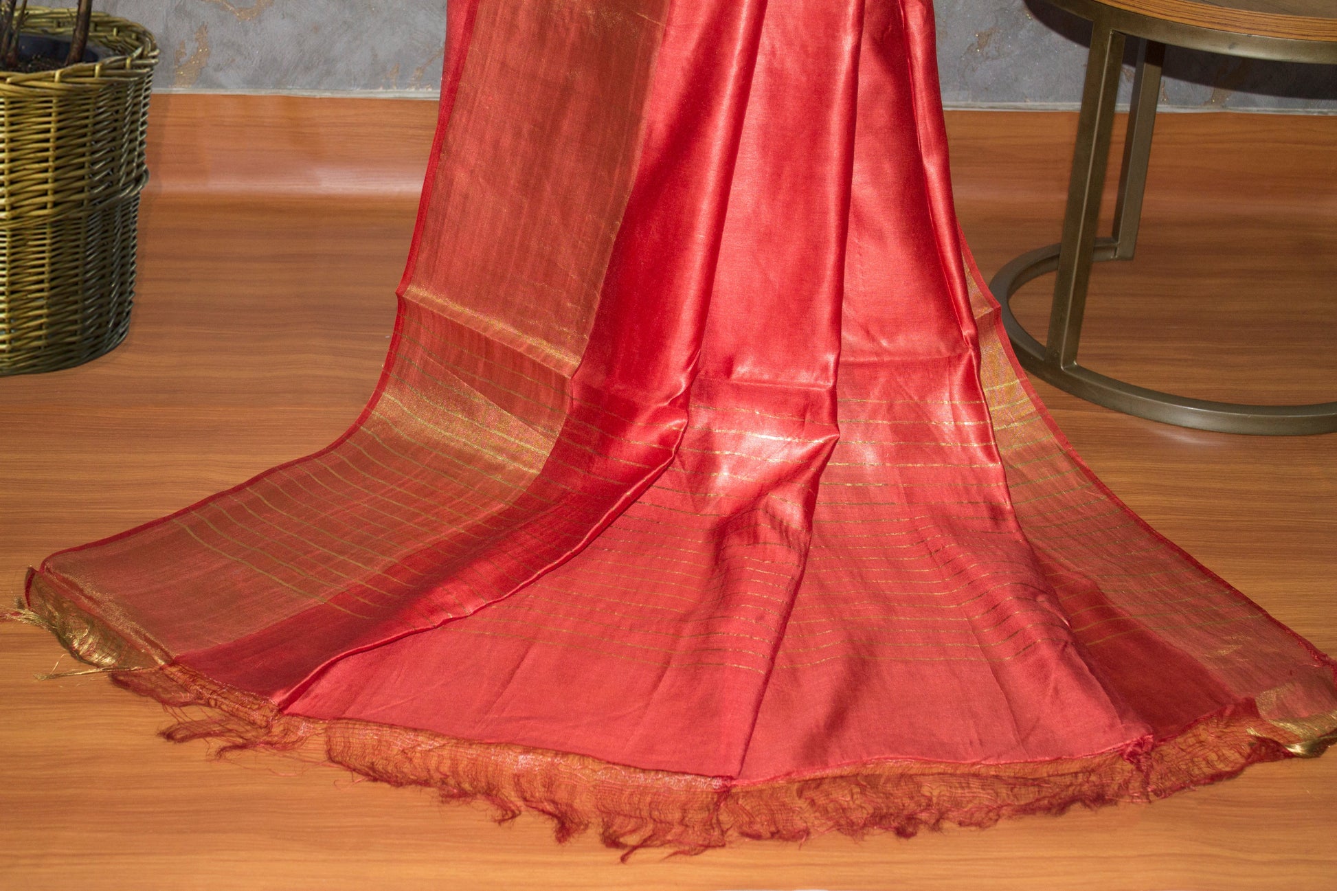 Munga Tussar Kauśeya (कौशेय) Zari border Avante Meraki