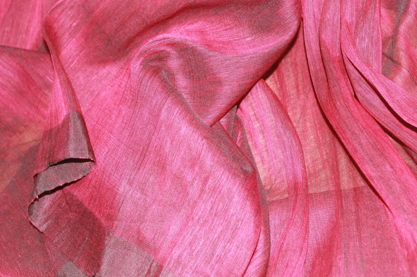 Kṣaumamaya (क्षौममय): Diamond Booti Saree Avante Meraki