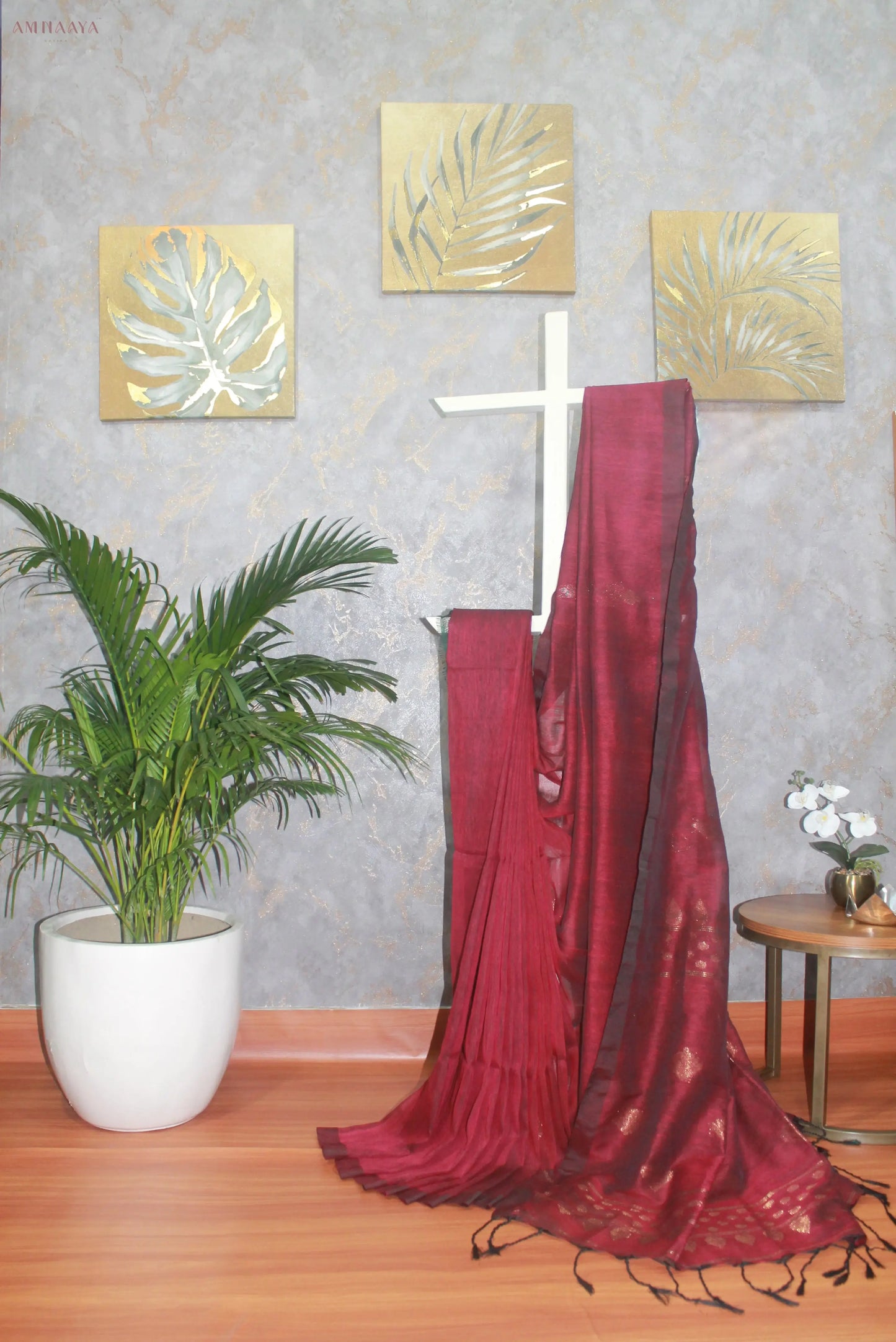 Kṣaumamaya (क्षौममय): Diamond Booti Saree Avante Meraki