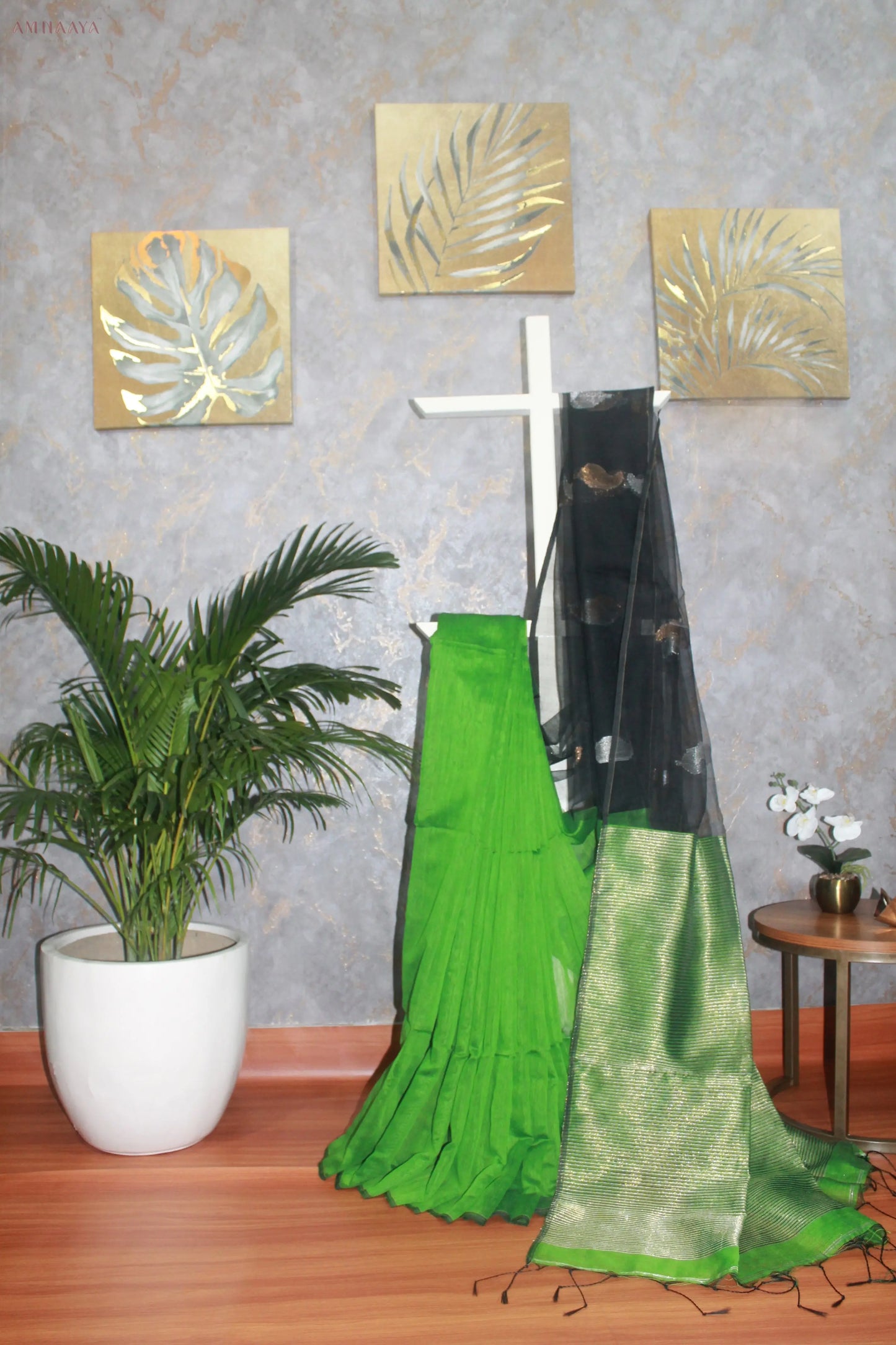 Matka Muslin Pāradarśita Kauśeya (कौशेय) Avante Meraki