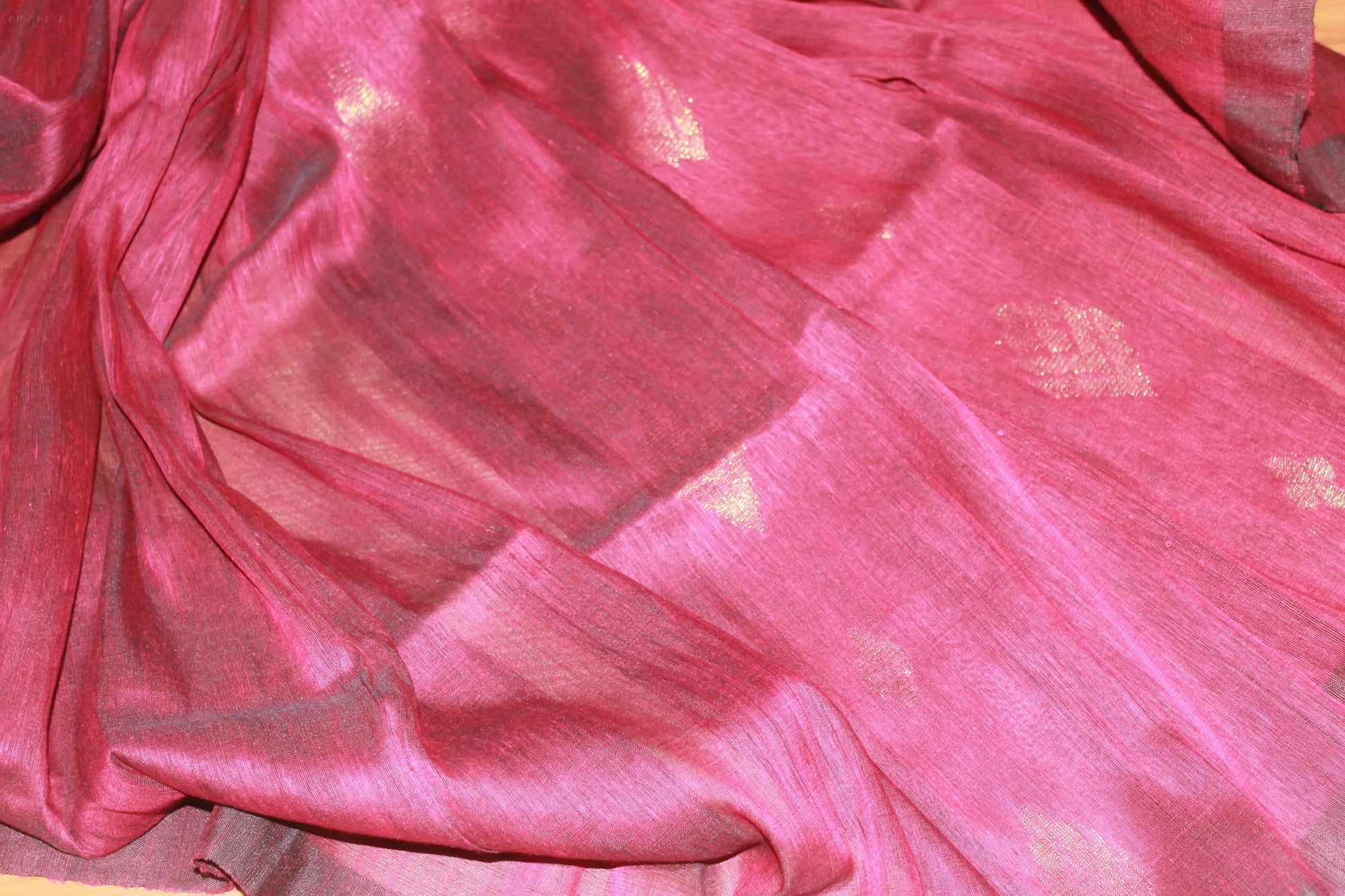 Kṣaumamaya (क्षौममय): Diamond Booti Saree Avante Meraki